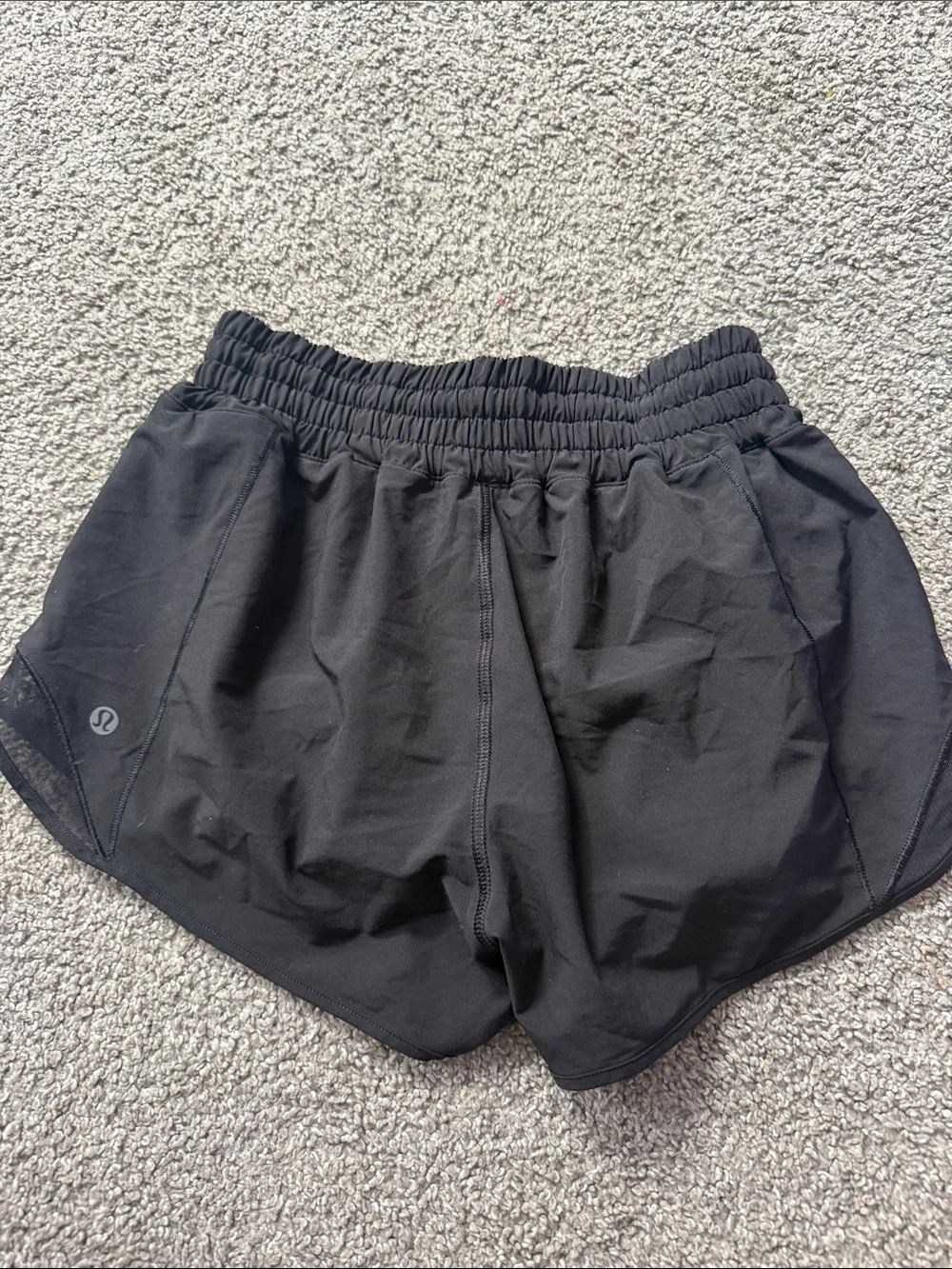 Lululemon 2.5 in hotty hot shorts high rise black brand new with no tag